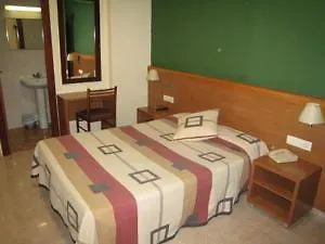 Ingles Hotel *