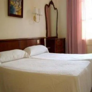 イングレス ホテル