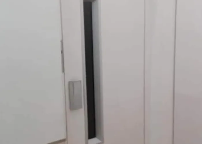 イングレス ホテル