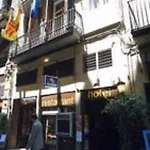 イングレス ホテル *